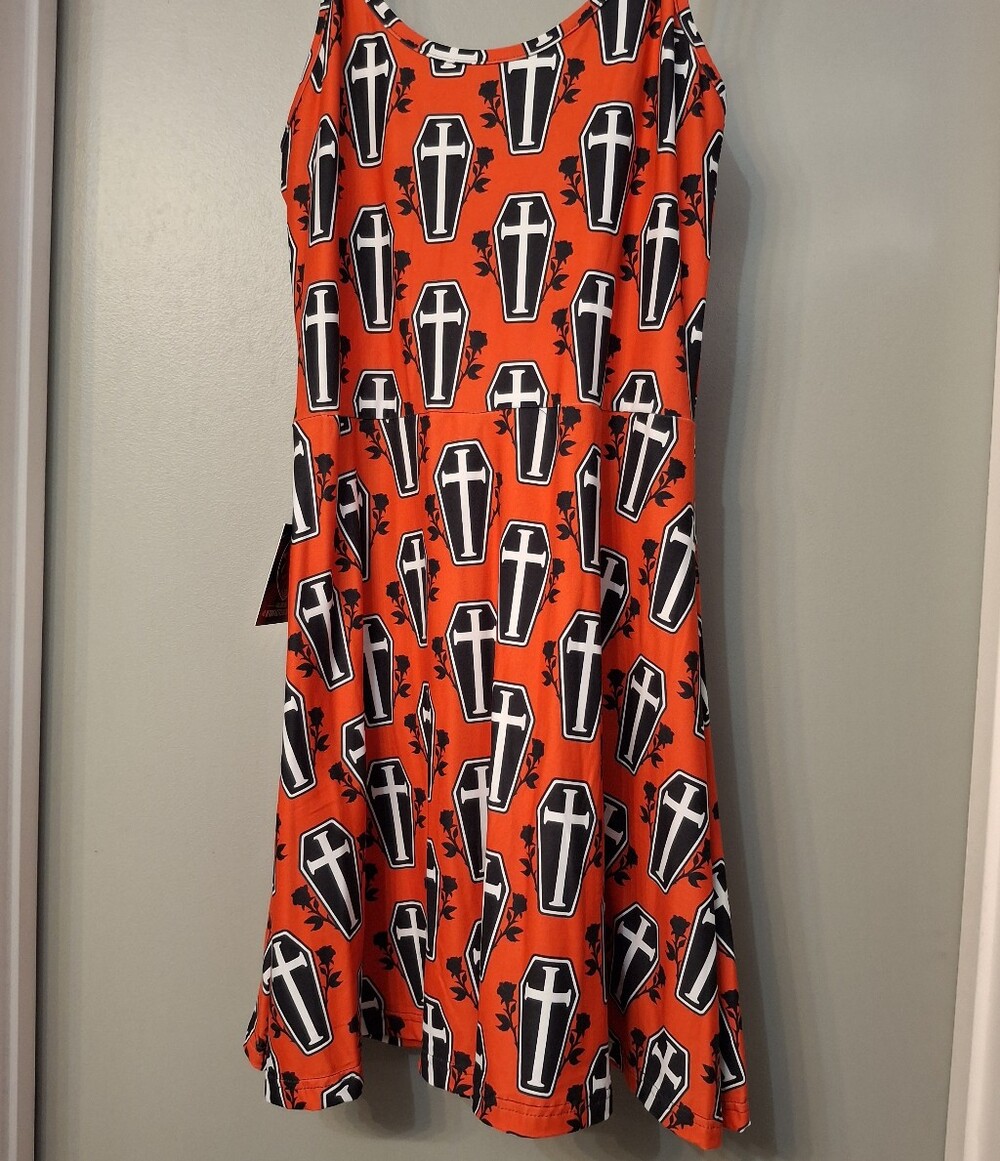Too Fast Coffin Cross Dress